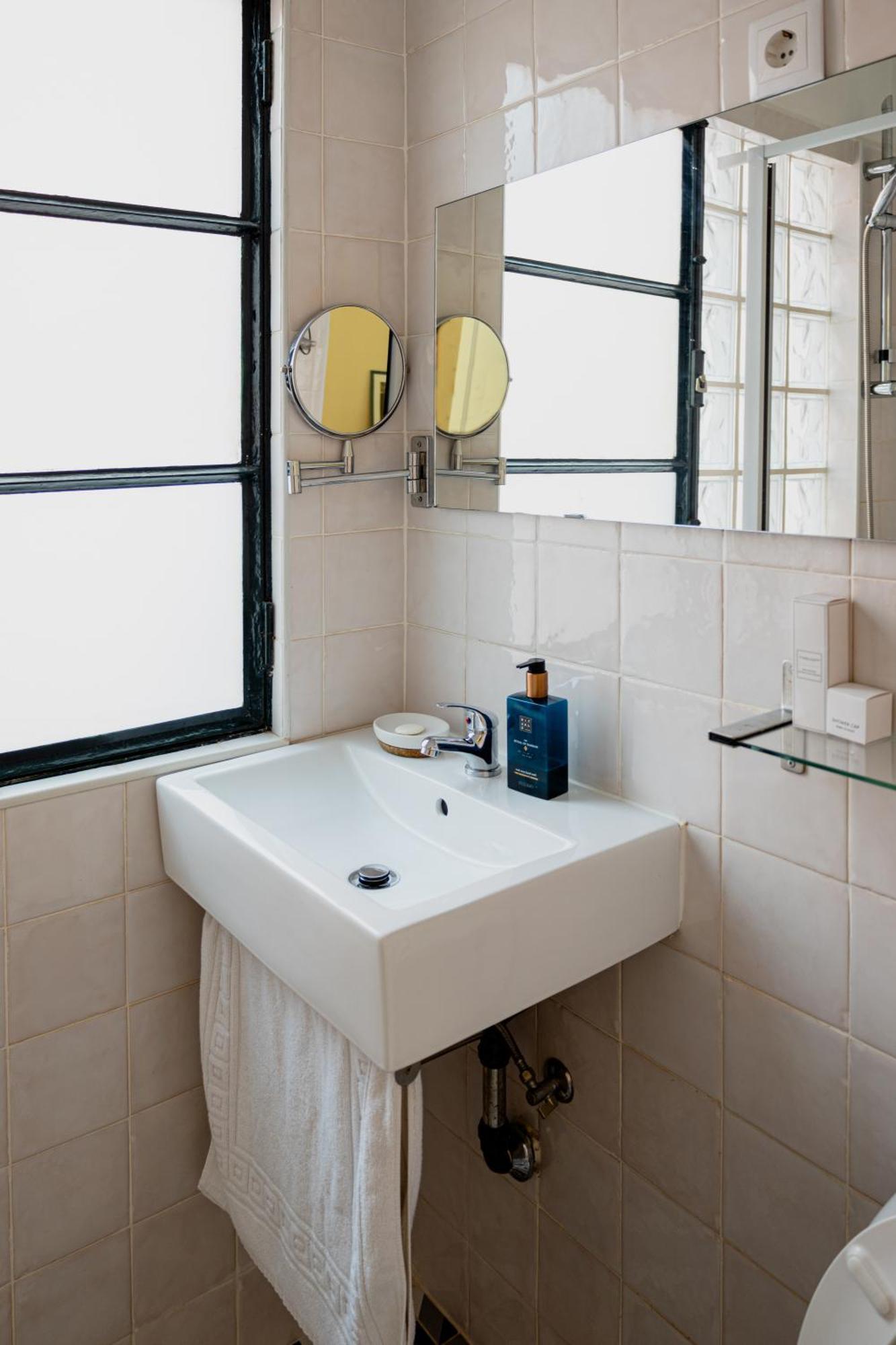 Angels Homes-N27, 3ºfloor - Bairro Tipico, Centro Lisboa ภายนอก รูปภาพ