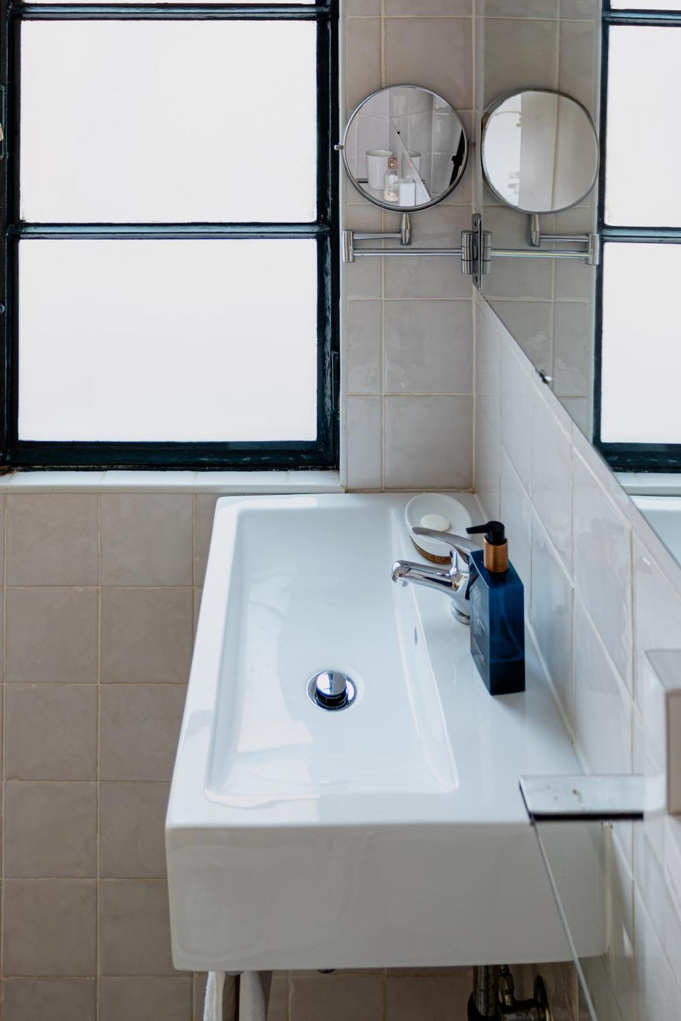 Angels Homes-N27, 3ºfloor - Bairro Tipico, Centro Lisboa ภายนอก รูปภาพ