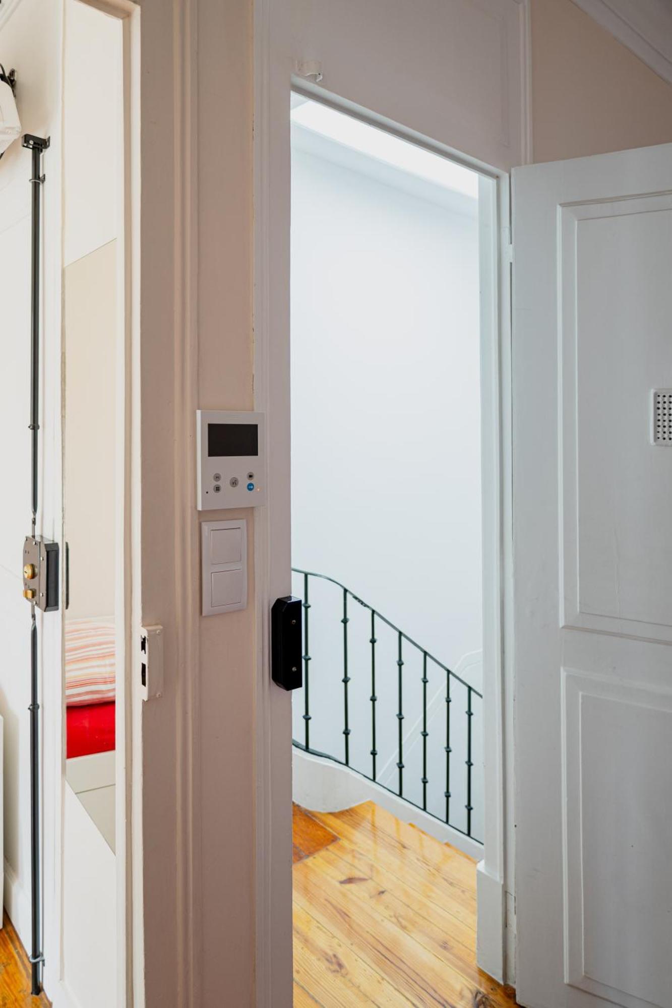 Angels Homes-N27, 3ºfloor - Bairro Tipico, Centro Lisboa ภายนอก รูปภาพ